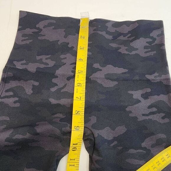 SPANX Size Medium Look at Me Now Grey Camo Leggings Seamless h4 - Picture 5 of 9